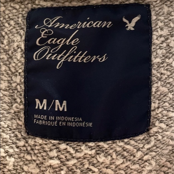 American Eagle half zip sweatshirt. Medium - Picture 2 of 3
